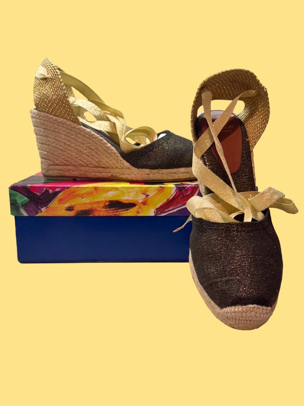 Andre Assous Black Canvas Gold Metallic Tie Espadrille Wedge NWB Size 9 (39)